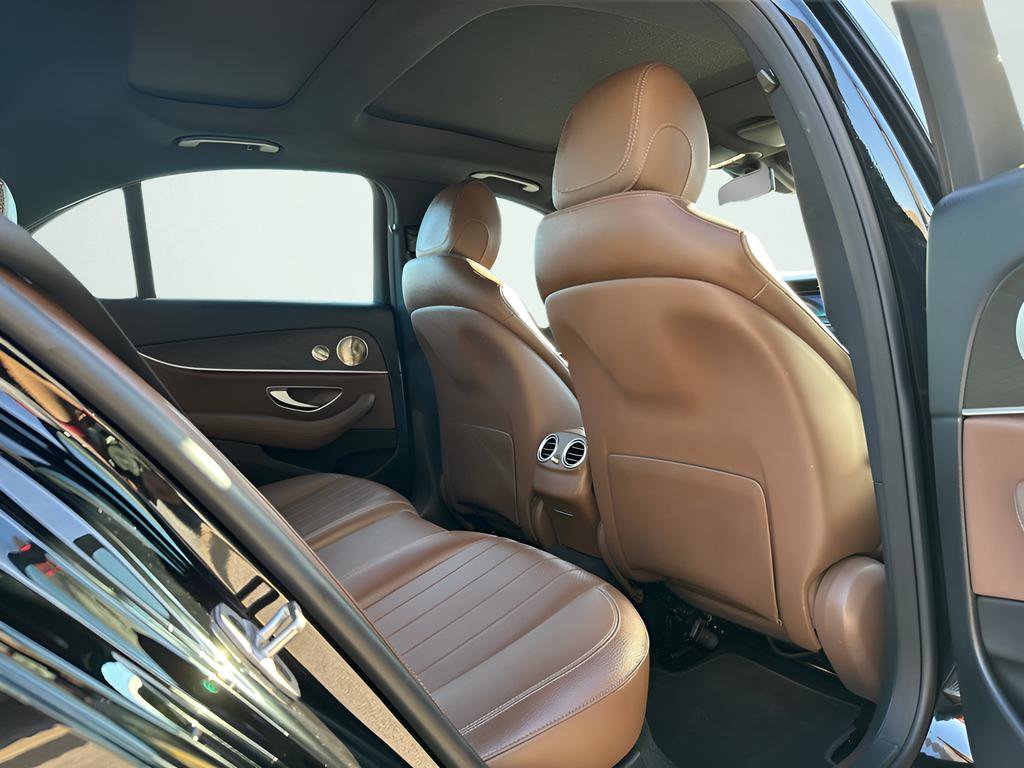 Used 2023 Mercedes-Benz E 350 Sedan image 27