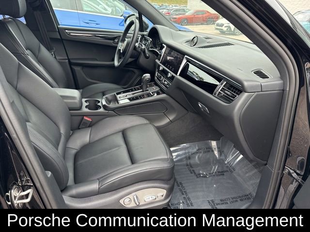 Used 2024 Porsche Macan Base image 5