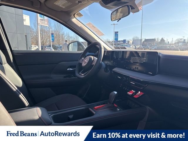 New 2026 Nissan Kicks SR w/ Cold Weather Package image 10