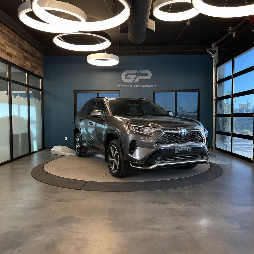 Used 2021 Toyota RAV4 SE w/ Weather & Moonroof Package