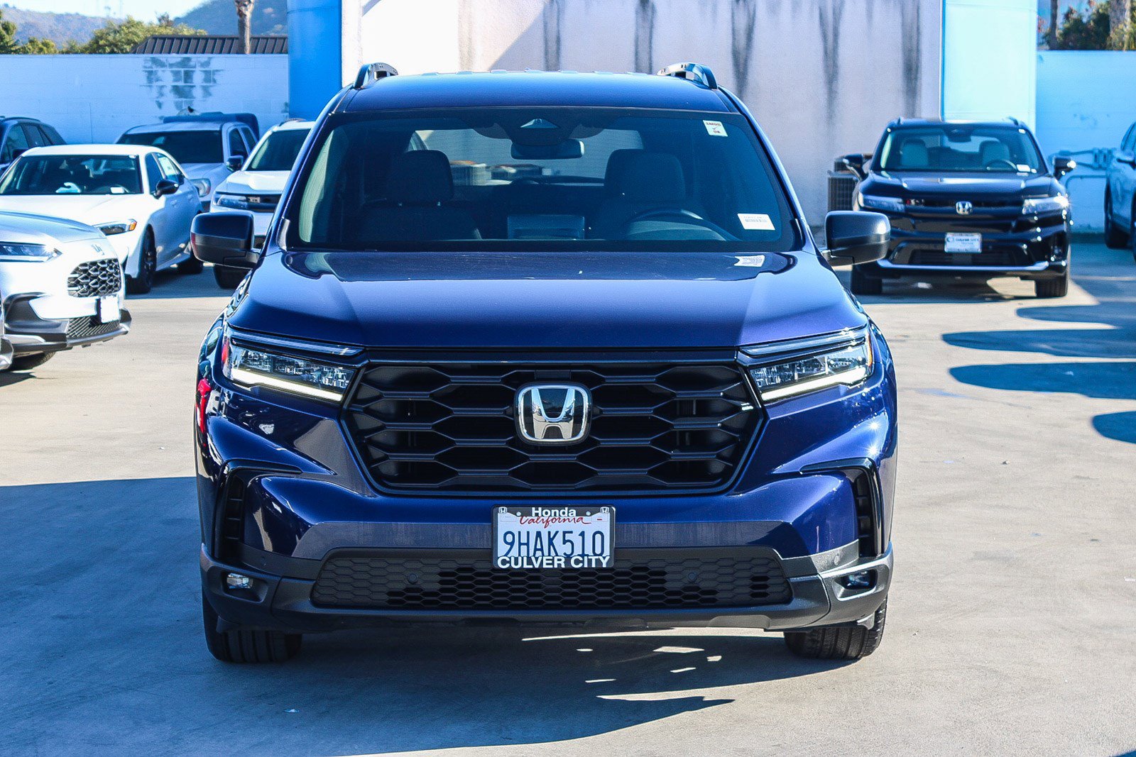 Used 2023 Honda Pilot Sport image 2