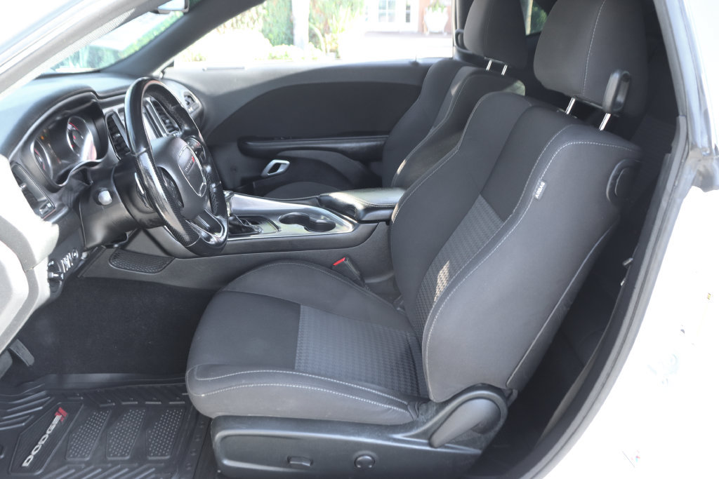 Used 2022 Dodge Challenger GT RWD image 19