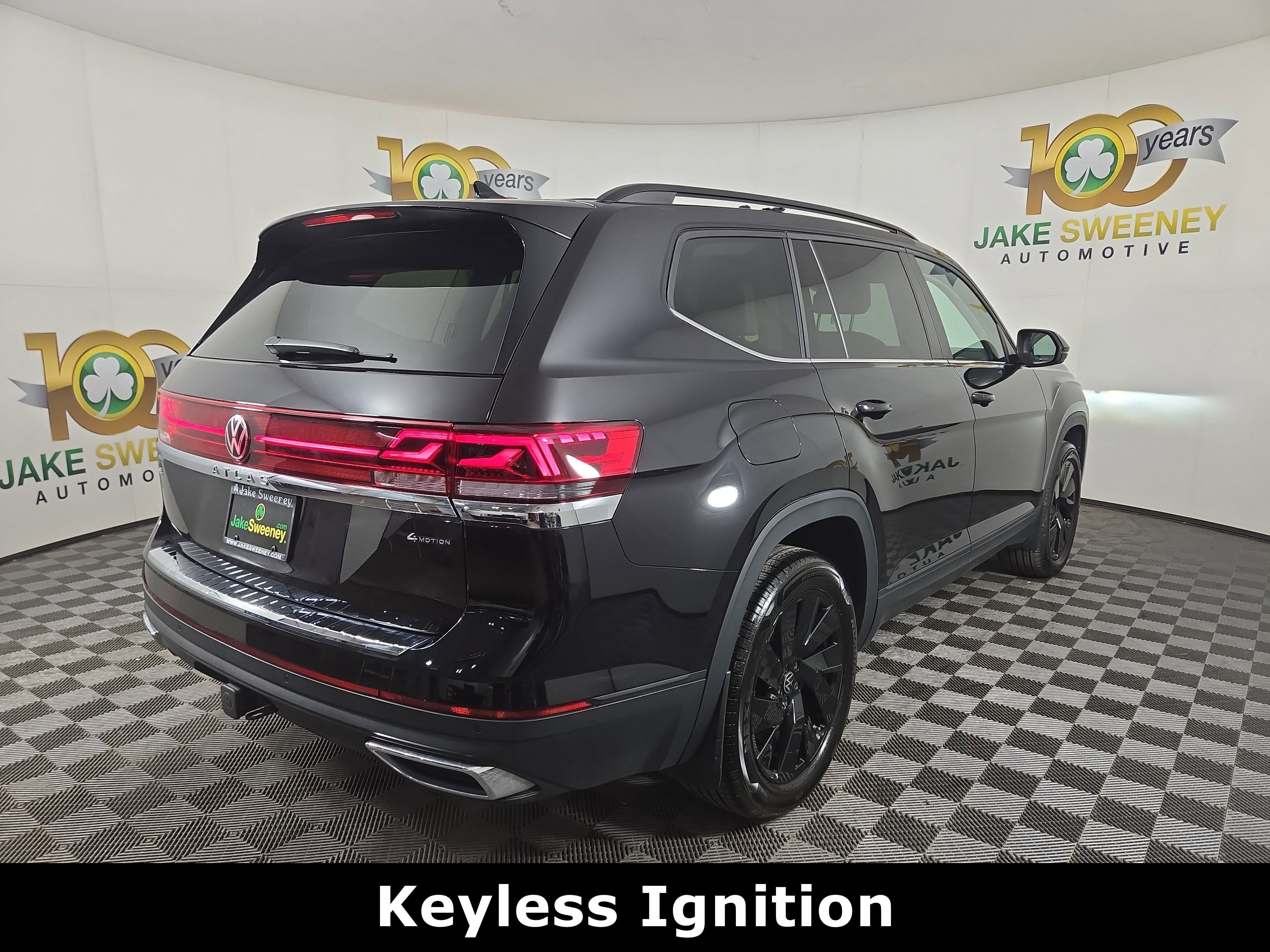 Used 2025 Volkswagen Atlas SE image 9
