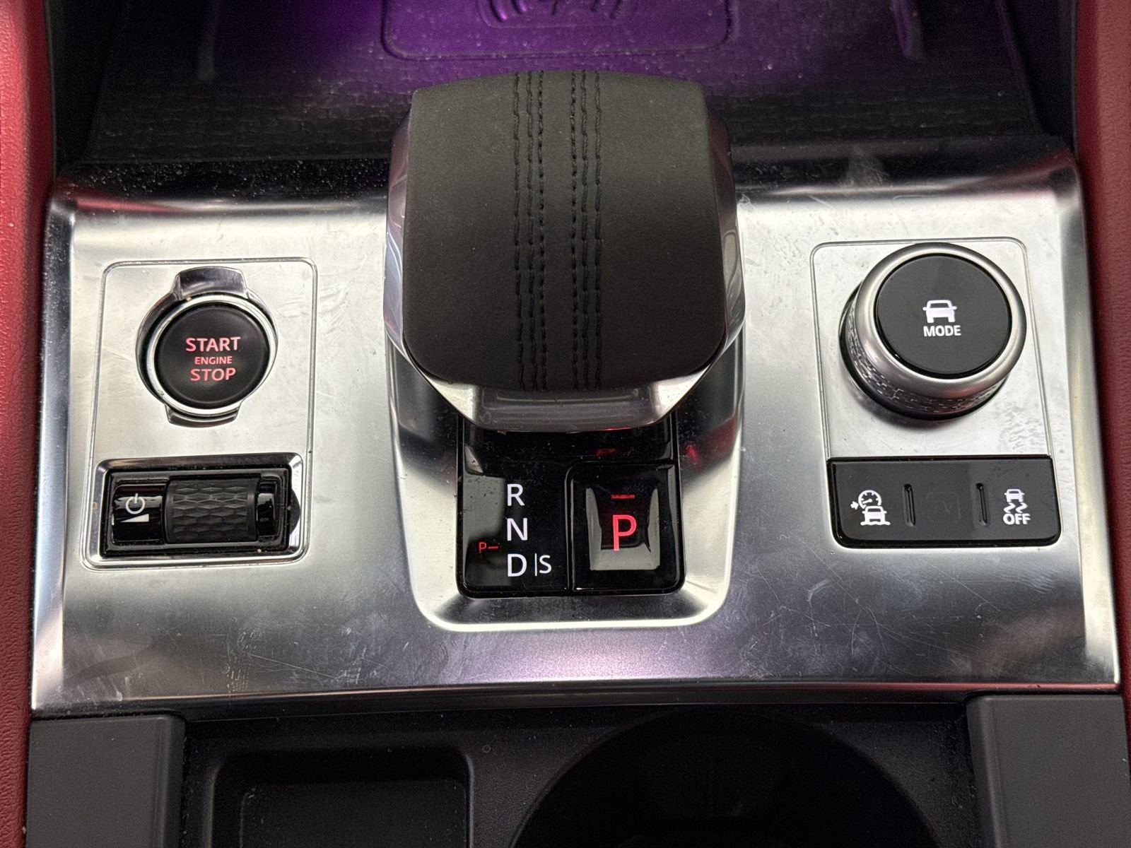 Used 2024 Jaguar F-PACE R-Dynamic S image 17