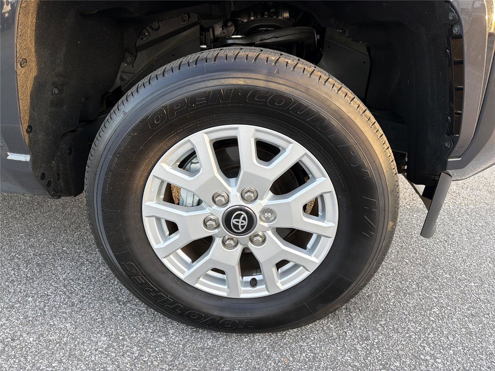 Used 2024 Toyota Tacoma SR5 image 12