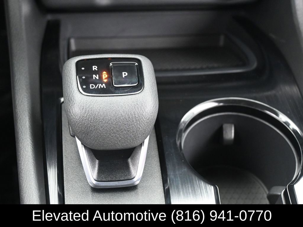 Used 2025 Nissan Rogue S image 21