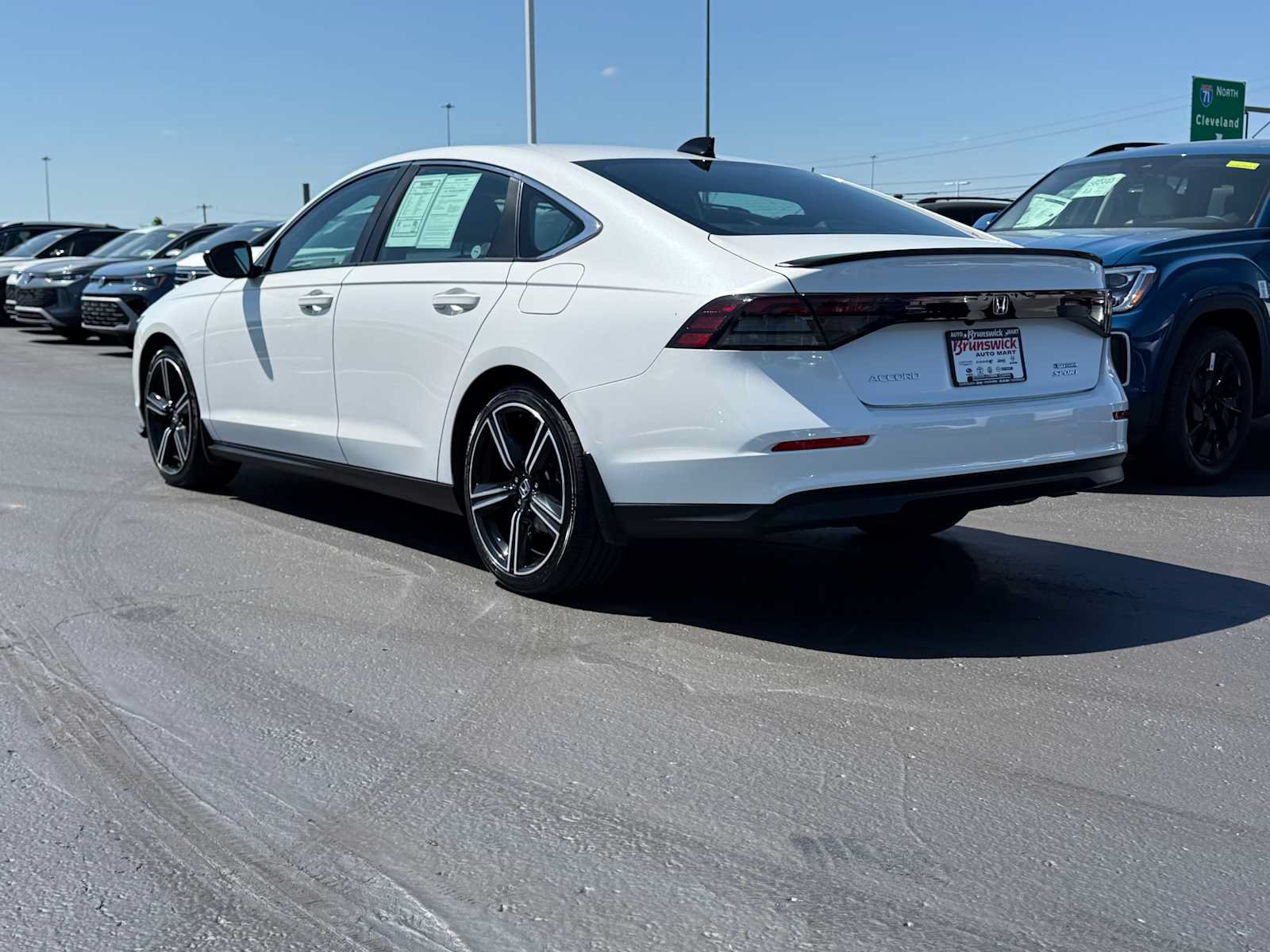 Used 2023 Honda Accord Sport image 6