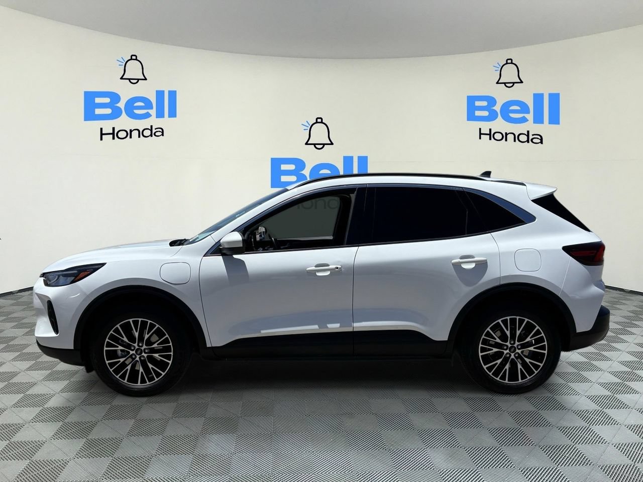 Used 2023 Ford Escape SE FWD video 2