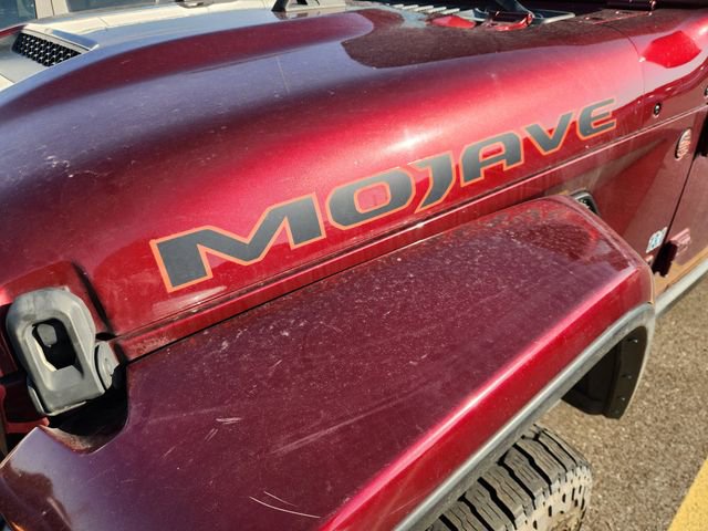 Used 2021 Jeep Gladiator Mojave AWD/4WD image 9