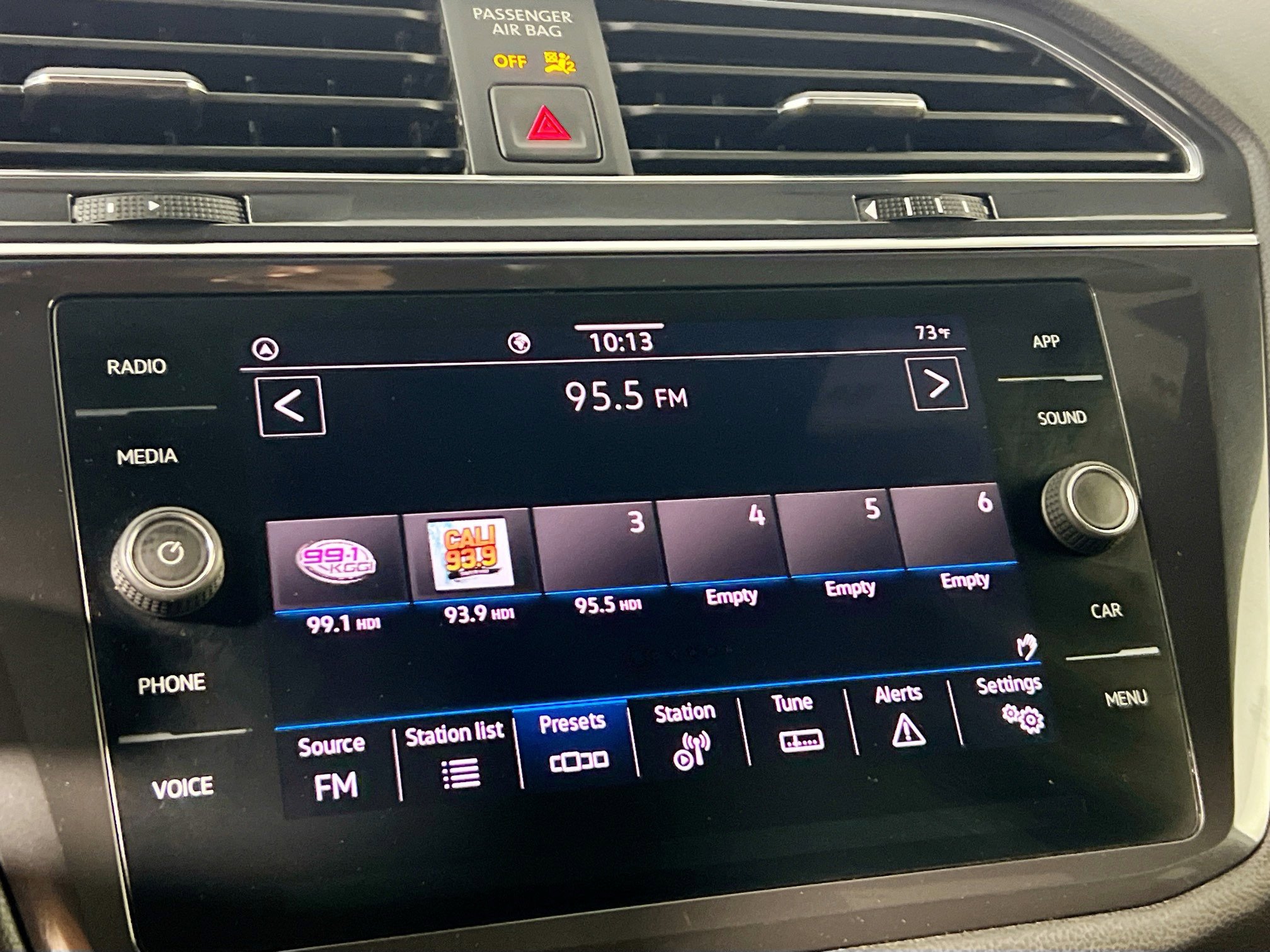 Used 2021 Volkswagen Tiguan SE R-Line image 28