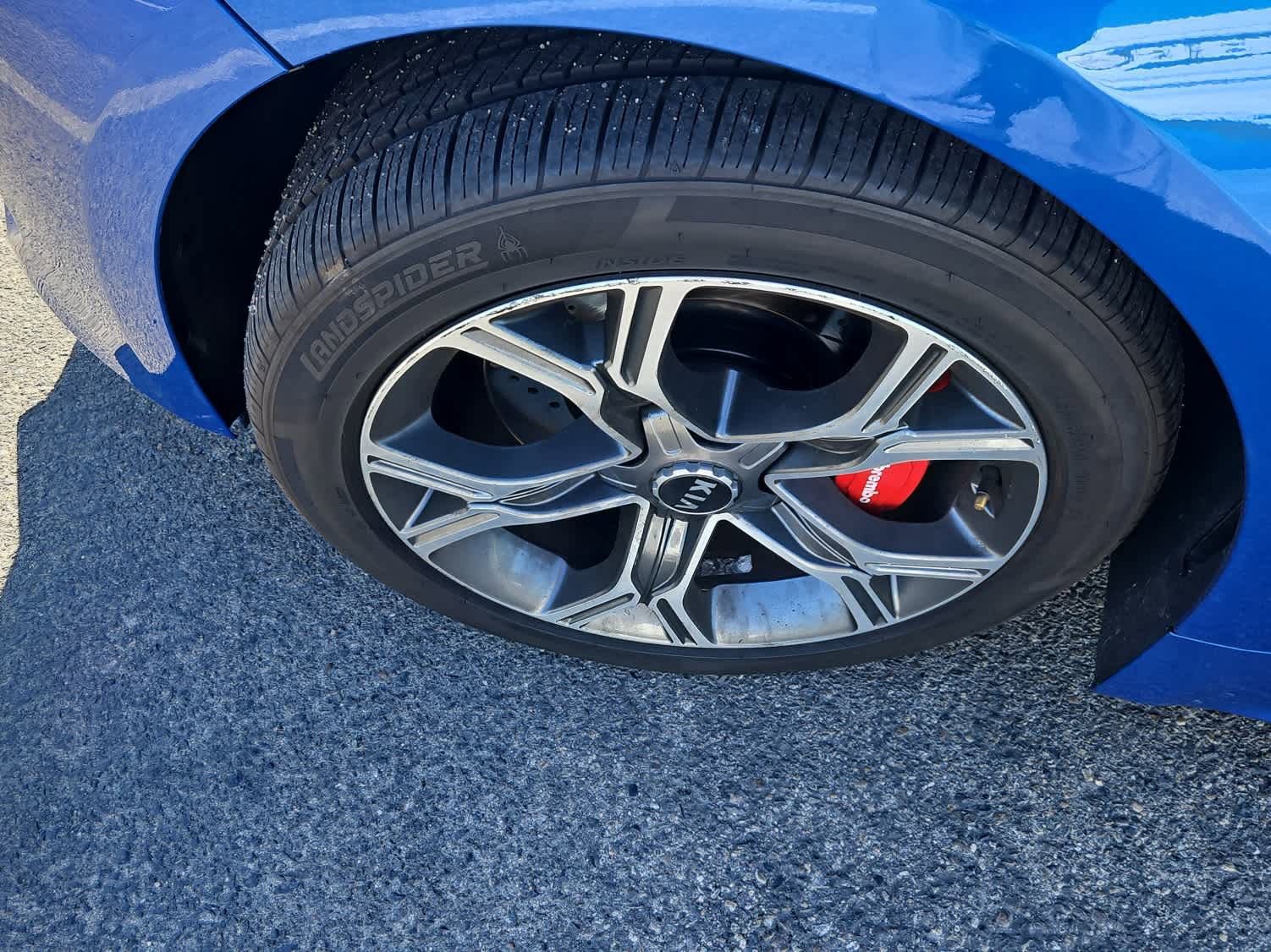 Used 2018 Kia Stinger GT2 image 3