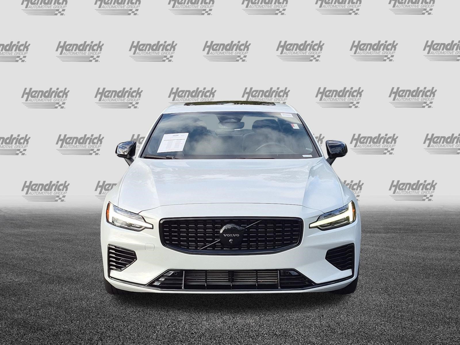 Used 2024 Volvo S60 T8 Ultimate AWD/4WD image 3