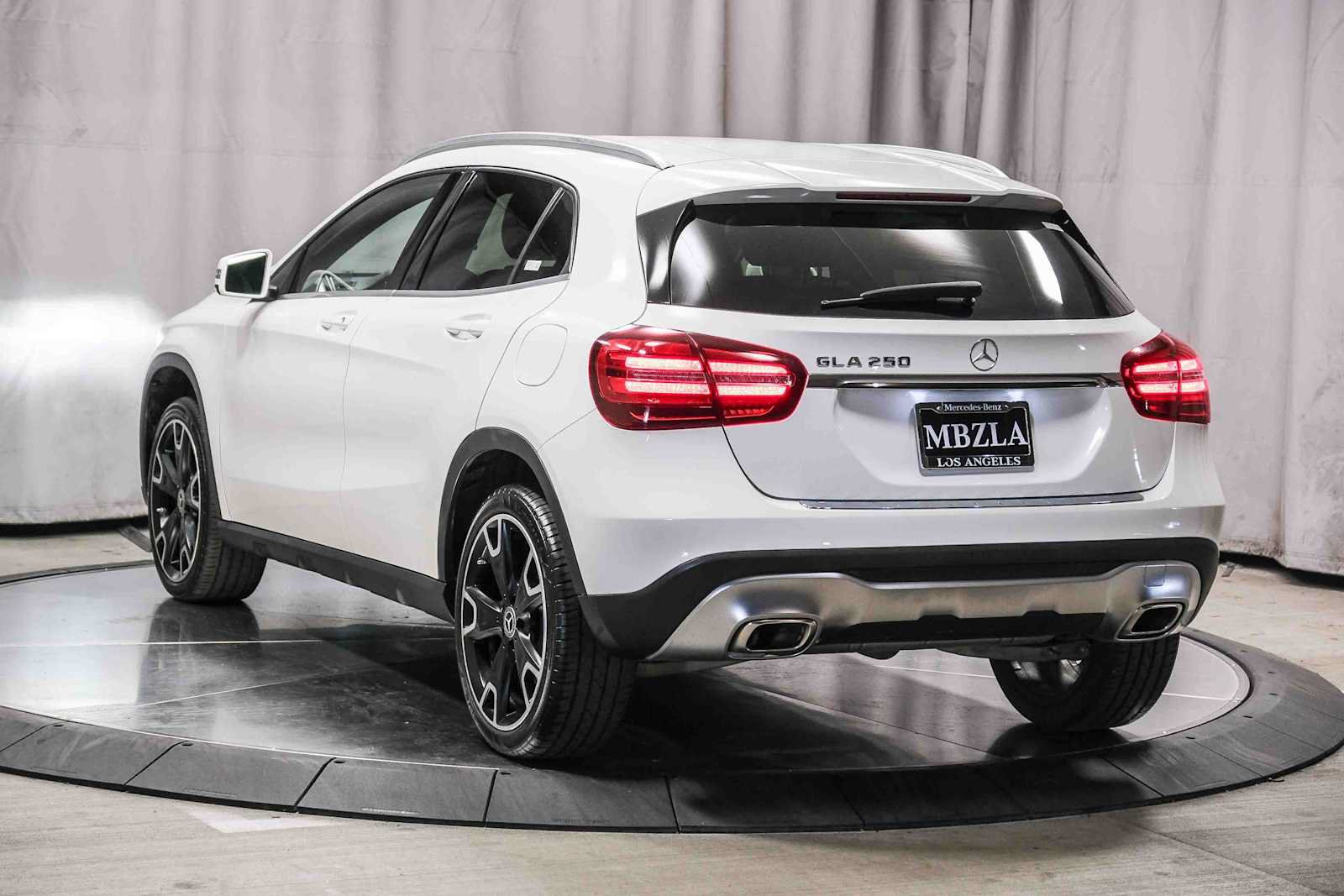 Certified 2020 Mercedes-Benz GLA 250 image 2