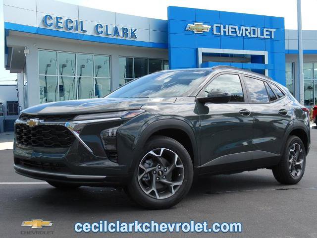 New 2026 Chevrolet Trax LT w/ Sunroof Package