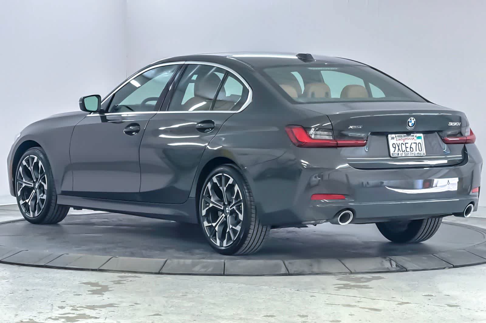 Used 2026 BMW 330i xDrive Sedan w/ Premium Package AWD/4WD image 6