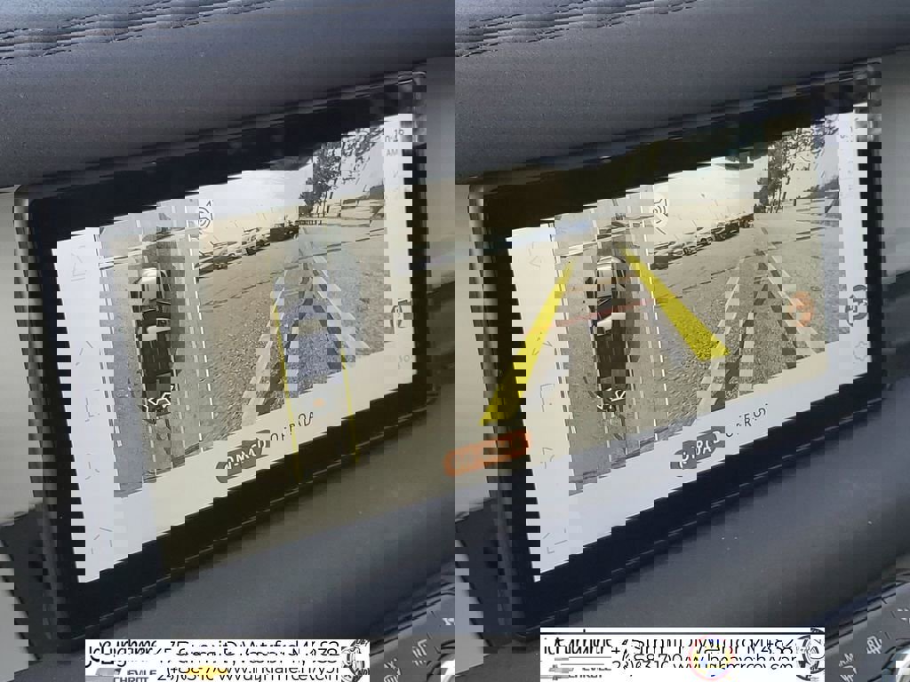 Used 2023 Land Rover Defender 110 SE image 15