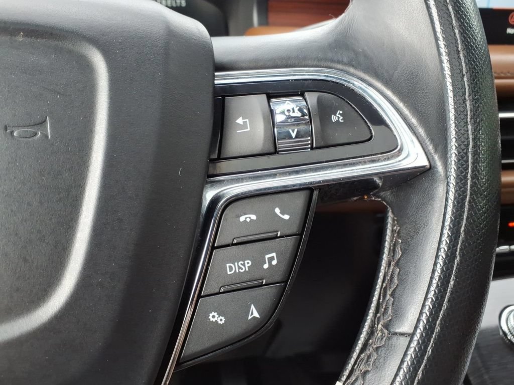 Certified 2023 Lincoln Nautilus Reserve w/ Luxury Package AWD/4WD image 9
