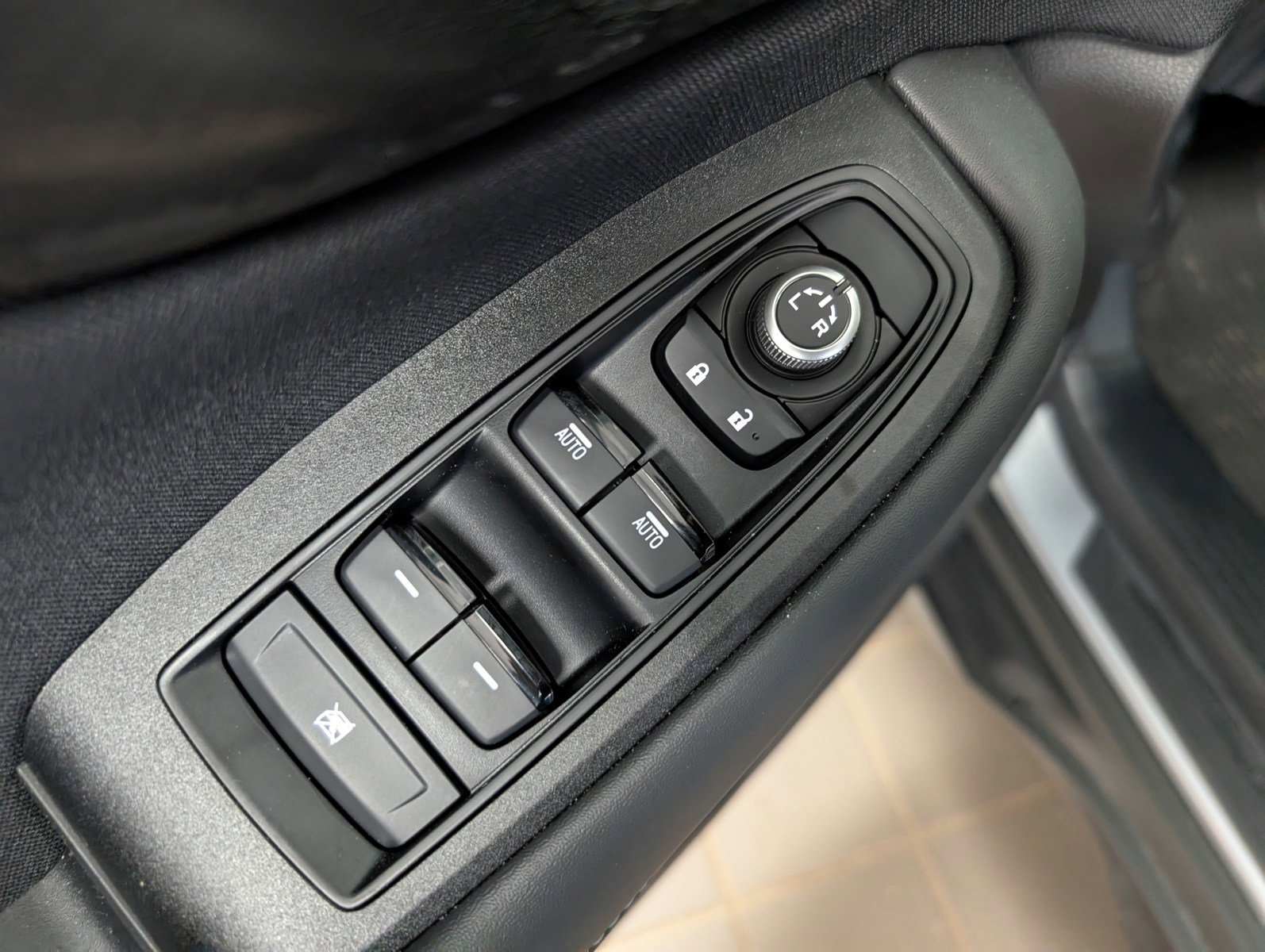 Certified 2025 Subaru Outback Premium image 26