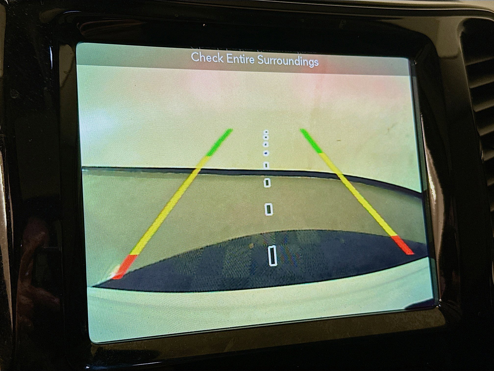 Used 2019 Jeep Cherokee Overland image 23
