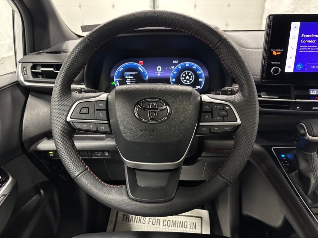 Used 2025 Toyota Sienna XSE FWD image 18