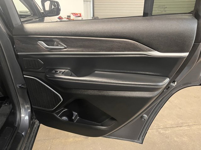 Used 2021 Jeep Grand Cherokee L Limited image 15