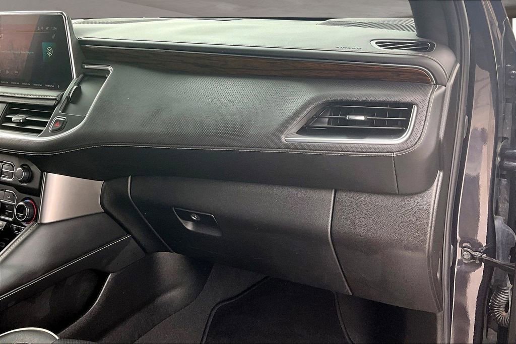 Used 2024 Chevrolet Suburban Premier image 27