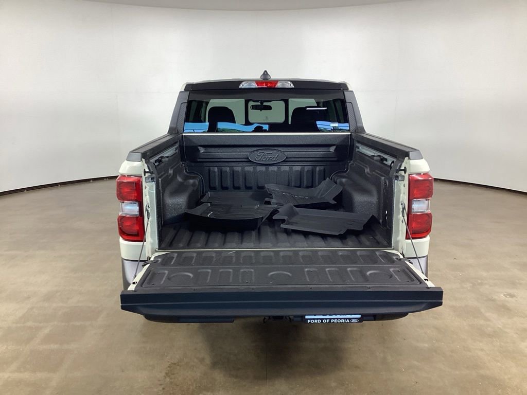 Used 2025 Ford Maverick Lariat w/ Black Appearance Package AWD/4WD image 12