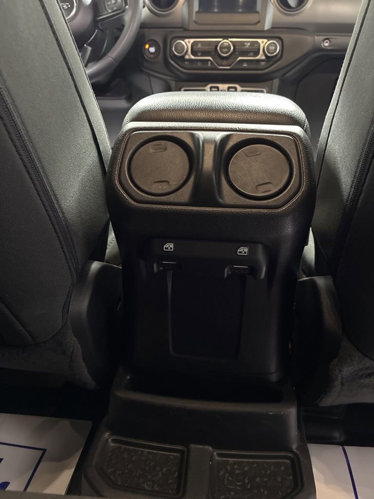 Used 2023 Jeep Wrangler Unlimited image 25