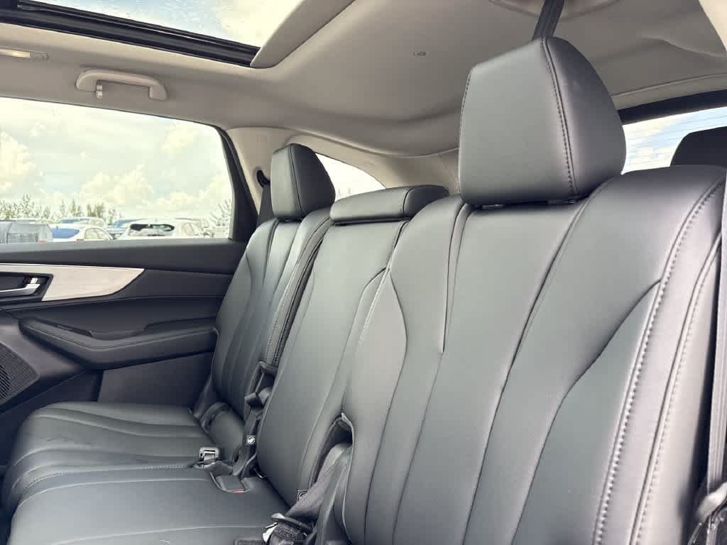 Used 2023 Acura MDX SH-AWD image 22