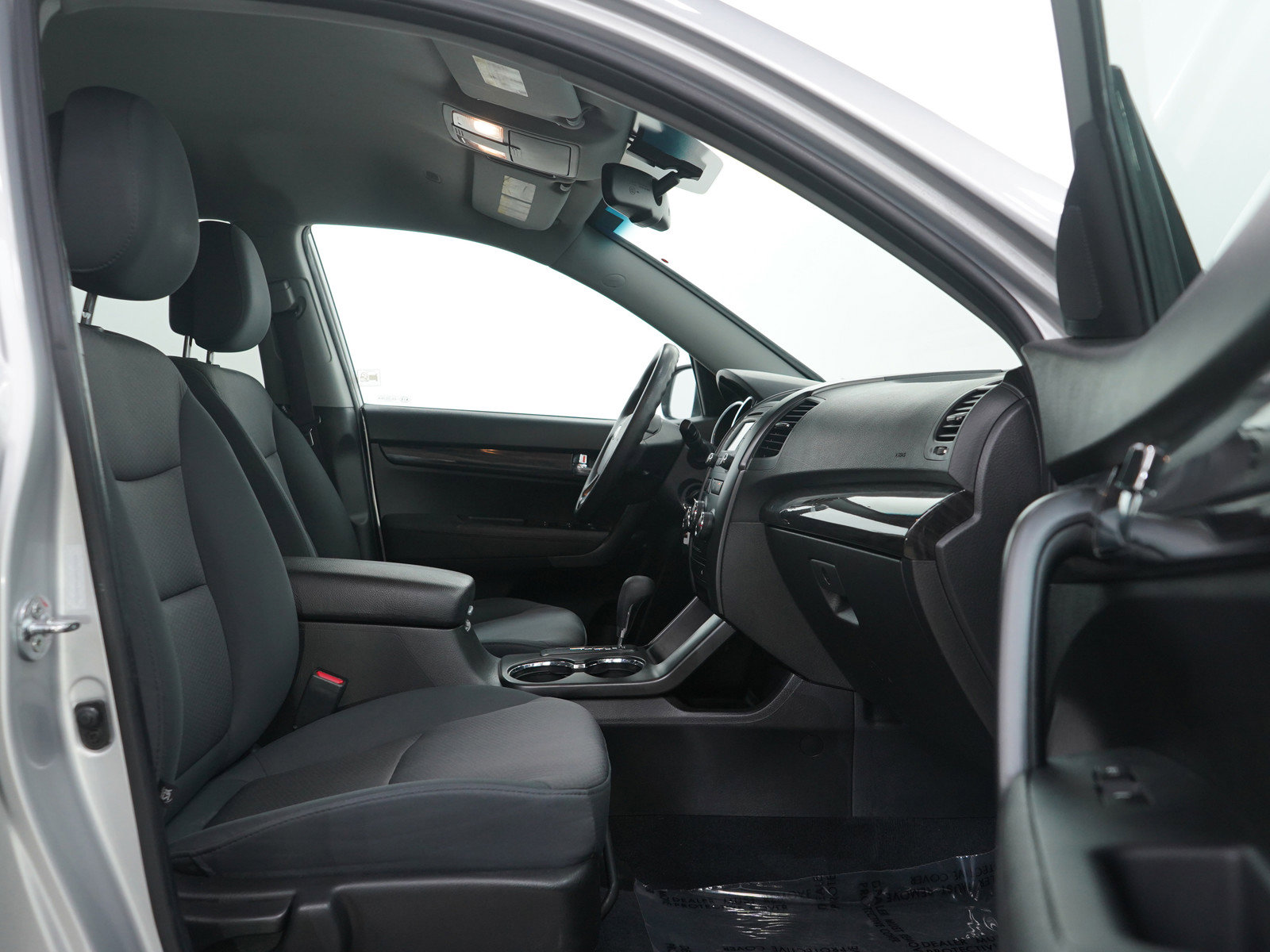 Used 2013 Kia Sorento LX w/ Convenience Pkg image 11