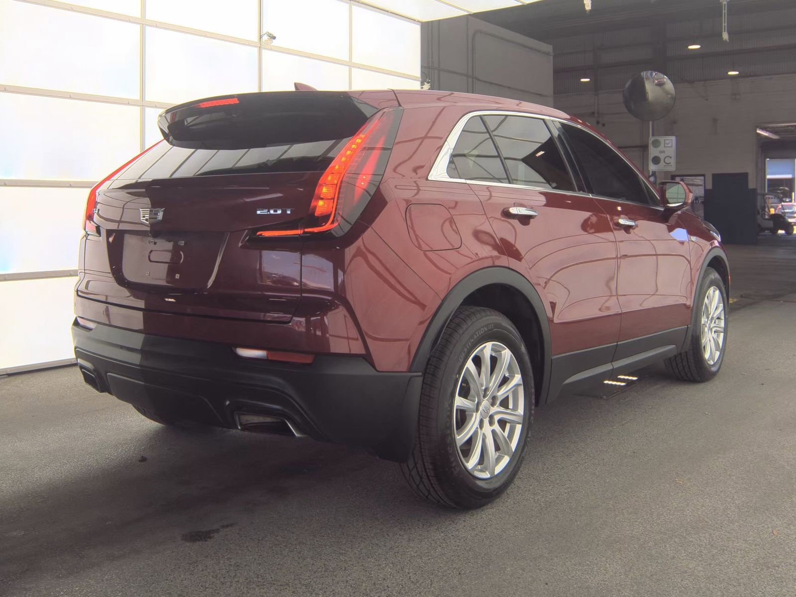 Used 2019 Cadillac XT4 Luxury FWD image 6