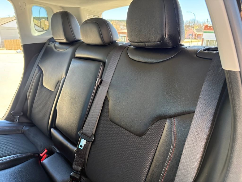 Used 2022 Jeep Compass Trailhawk w/ Trailhawk Convenience Group image 16