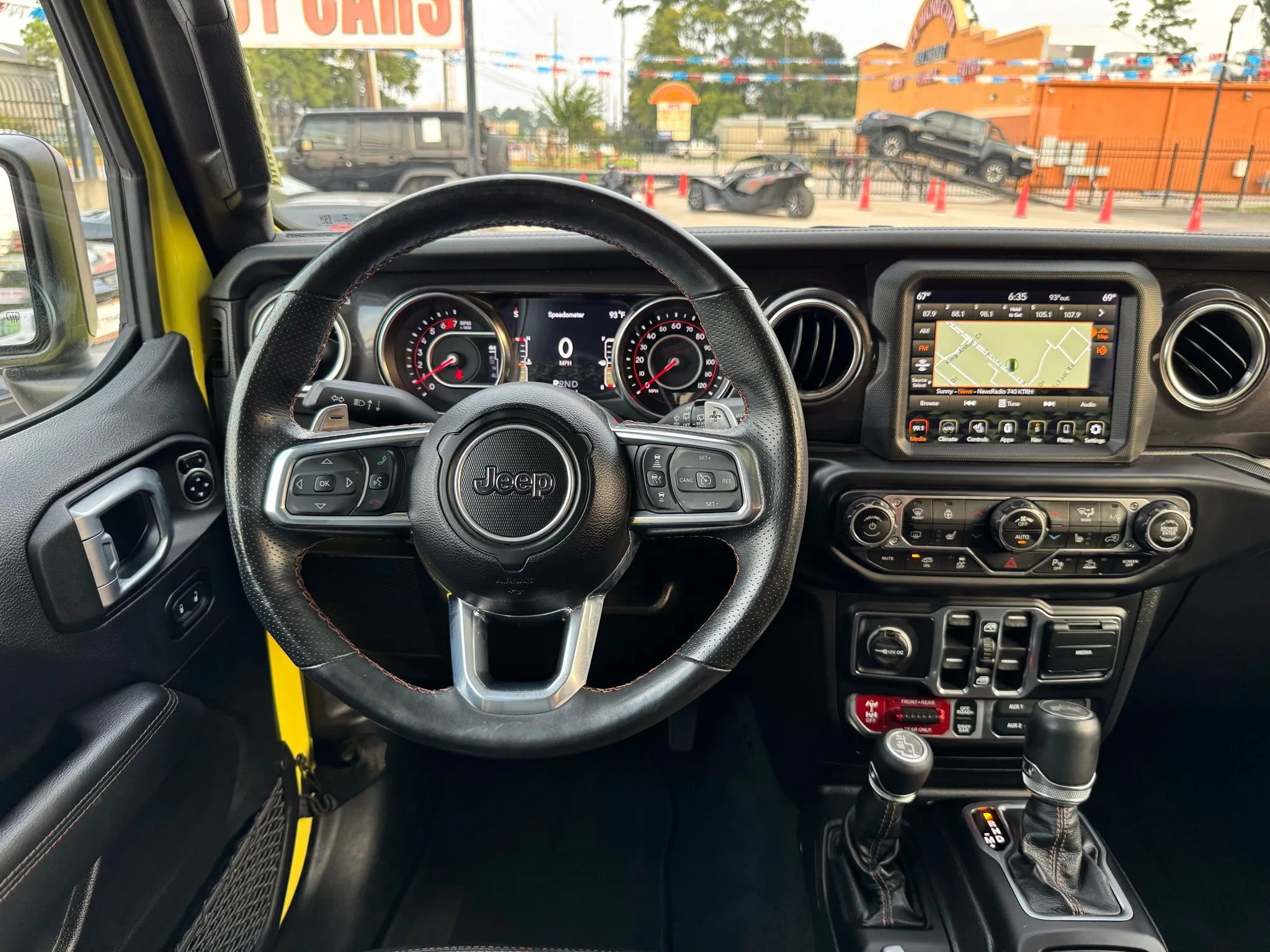 Used 2022 Jeep Wrangler Unlimited Rubicon w/ Dual Top Group image 40