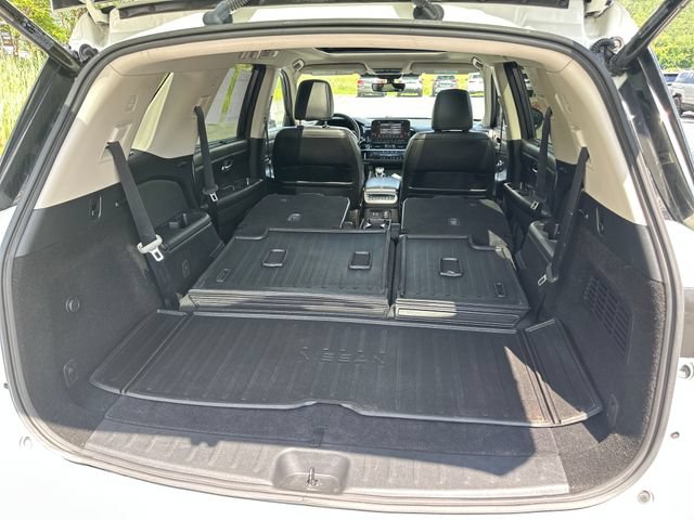 Used 2023 Nissan Pathfinder Platinum AWD/4WD image 24