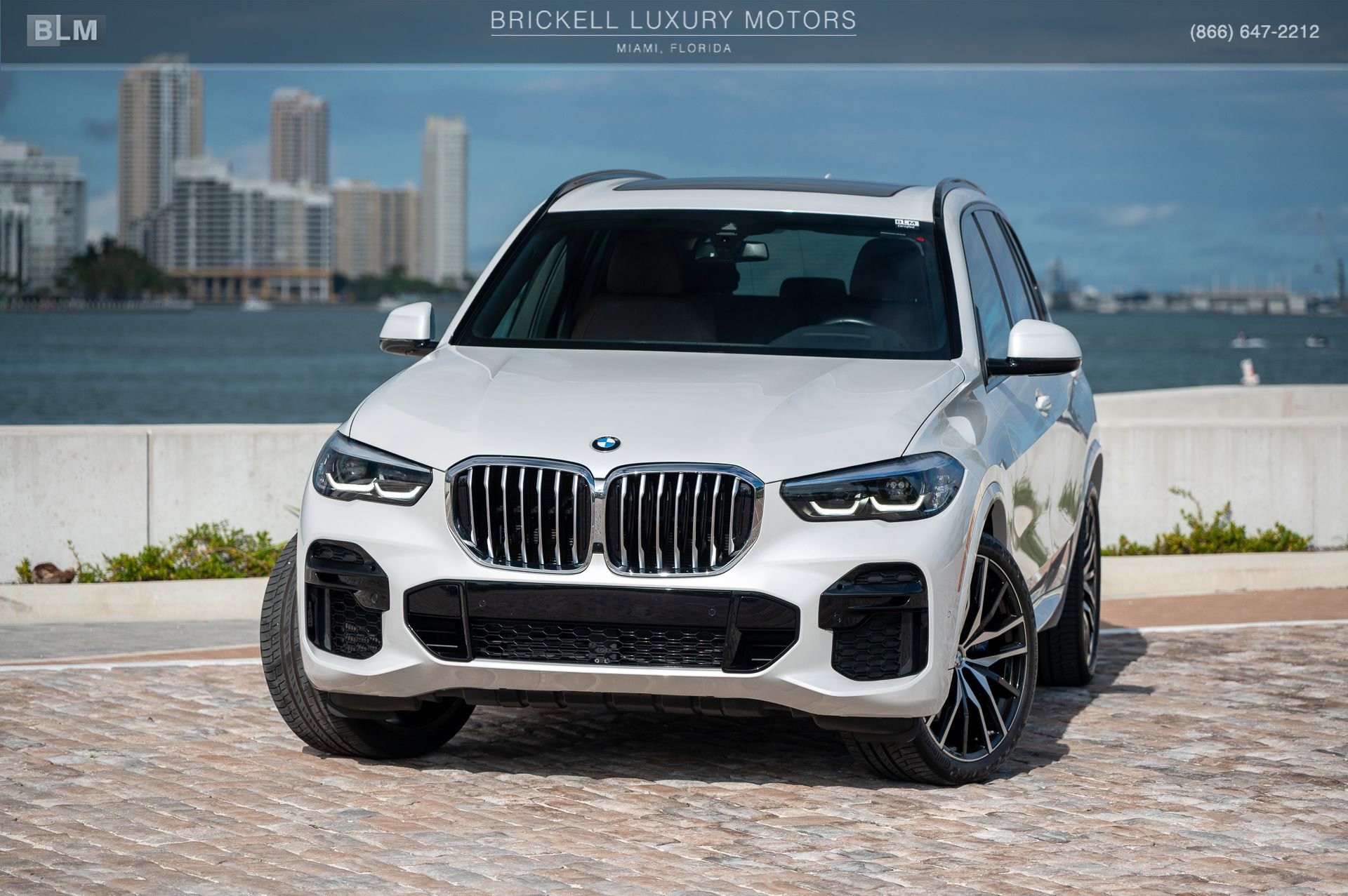 Used 2022 BMW X5 sDrive40i w/ M Sport Package image 2