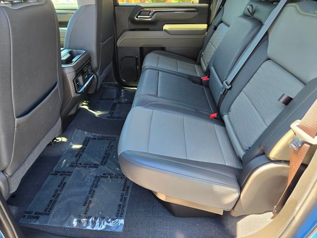 Used 2024 Chevrolet Silverado 2500 ZR2 w/ Technology Package AWD/4WD image 14