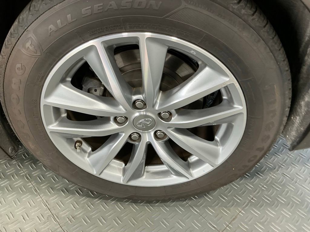 Used 2015 INFINITI Q50 Premium w/ All Weather Package RWD image 28