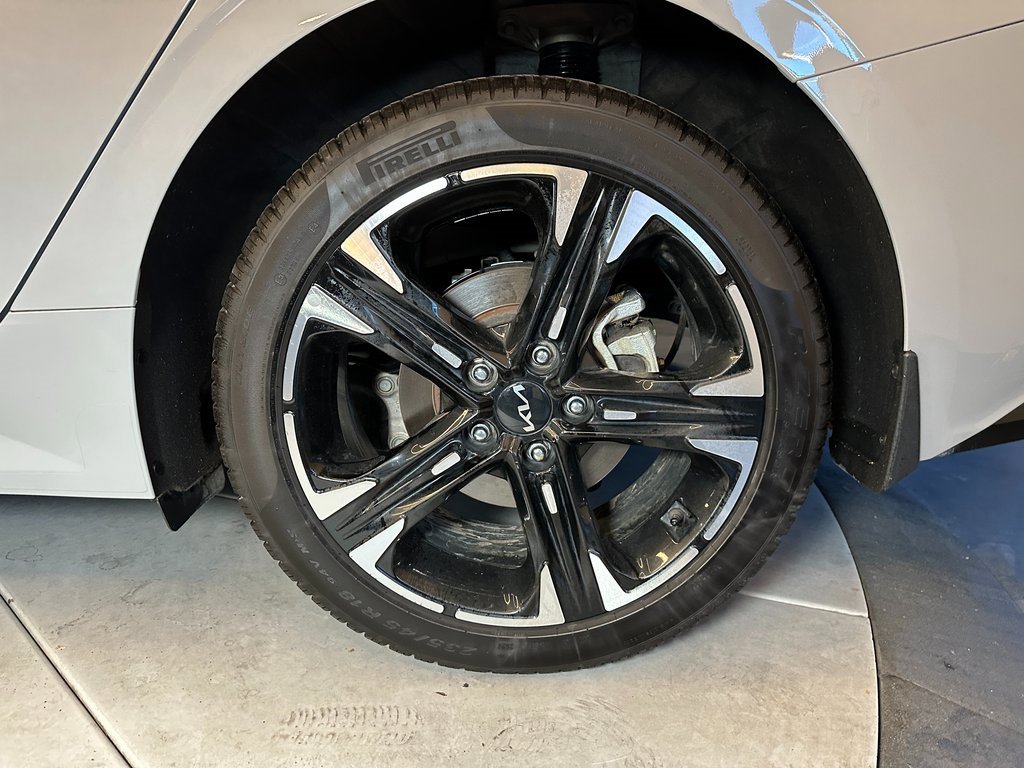 Used 2023 Kia K5 GT-Line w/ GT-Line Premium Package image 23