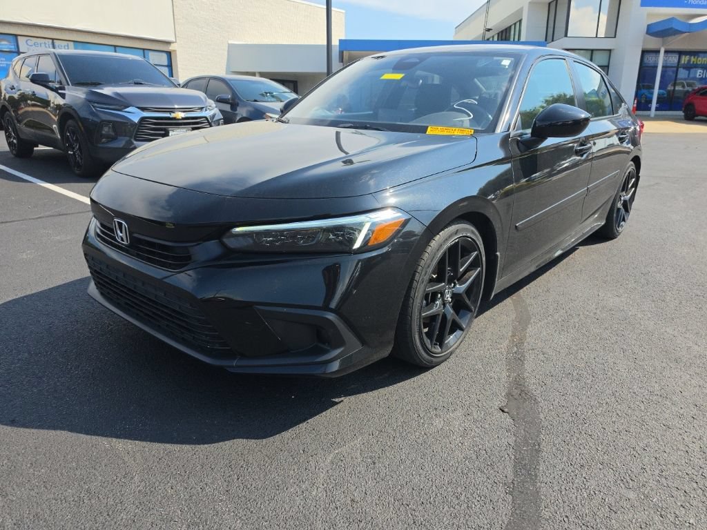 Used 2023 Honda Civic Sport image 2