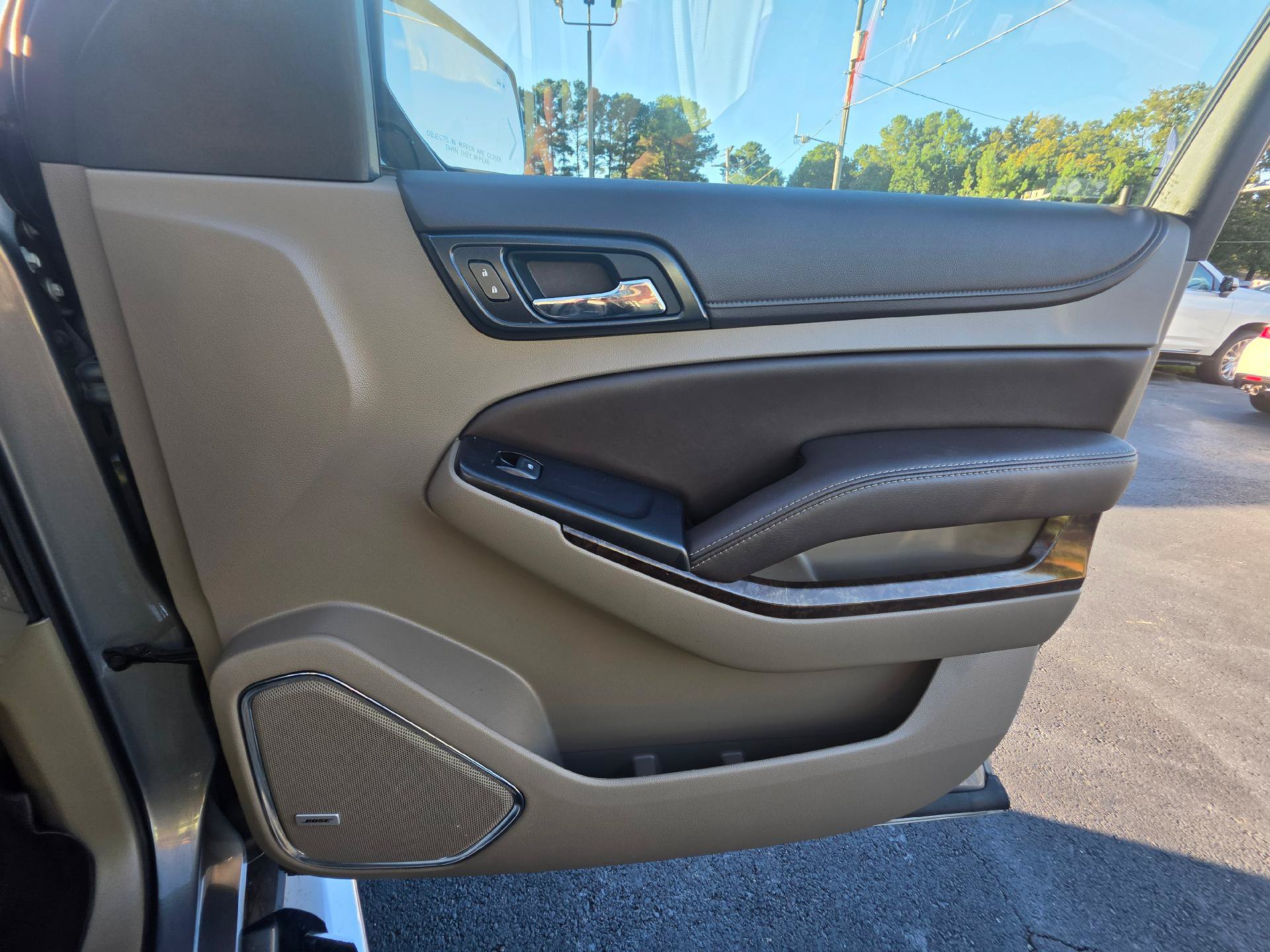 Used 2017 Chevrolet Tahoe LT w/ LT Signature Package AWD/4WD image 16
