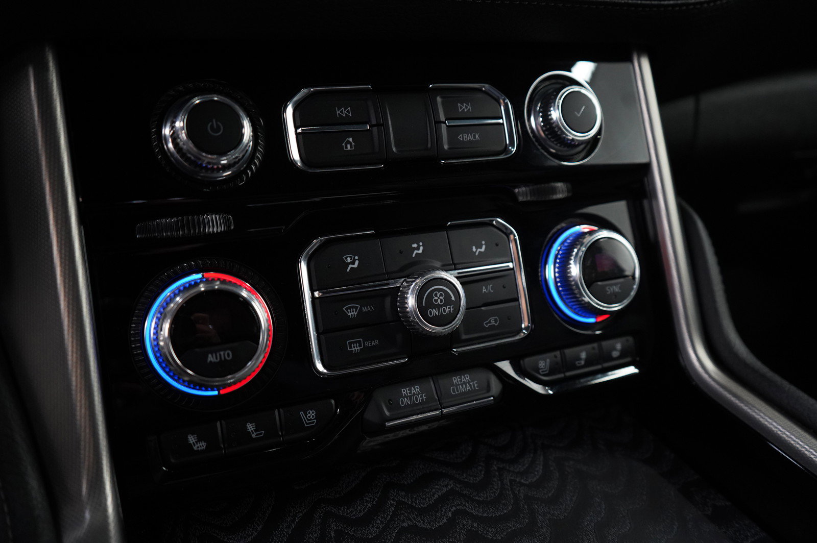 Used 2022 GMC Yukon XL Denali image 22