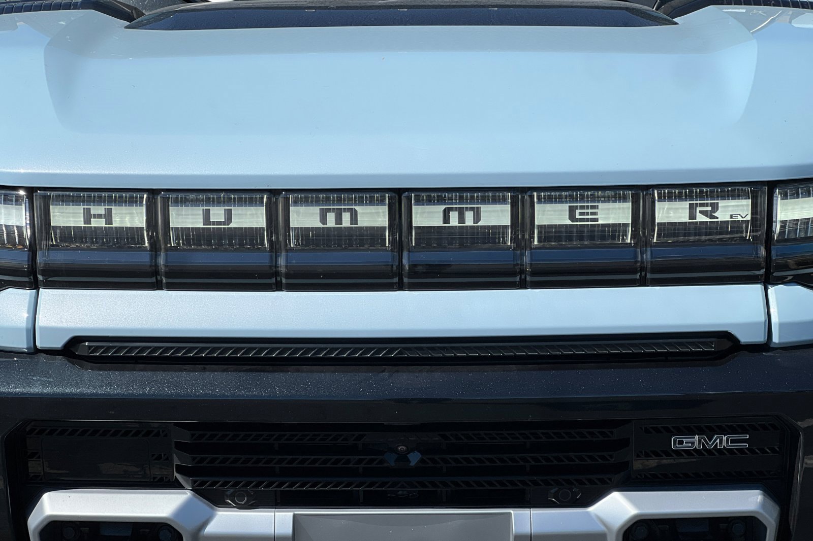 Used 2025 GMC Hummer EV 2X w/ Extreme Off-Road Package image 48