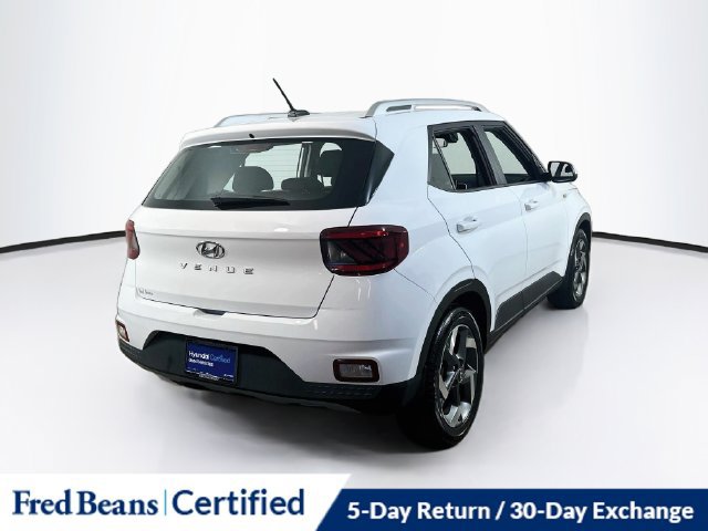 Used 2023 Hyundai Venue SEL FWD image 12