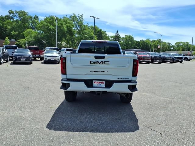 New 2026 GMC Sierra 3500 Denali Ultimate w/ LPO, Black Badging Package AWD/4WD image 4