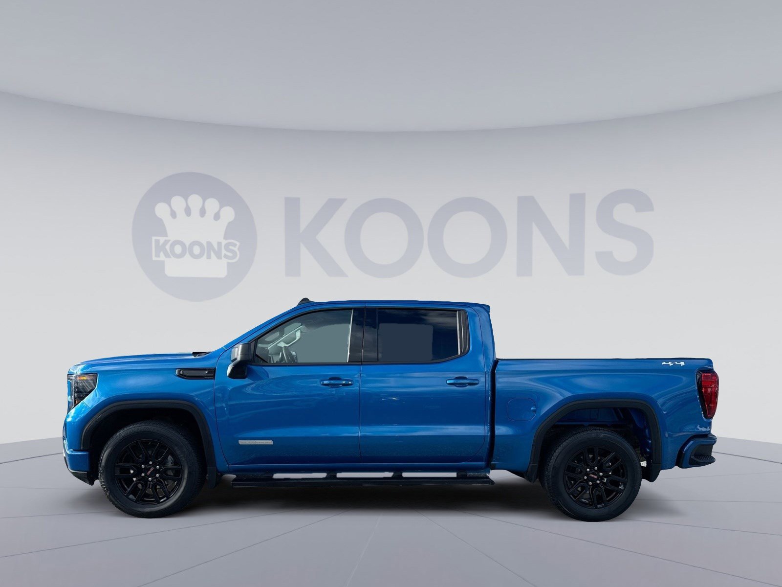 Used 2024 GMC Sierra 1500 Elevation image 2