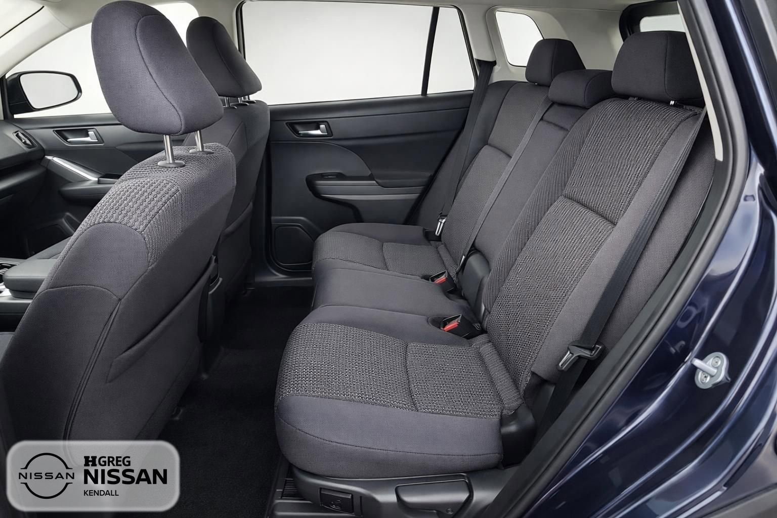 Used 2025 Toyota Highlander LE image 11