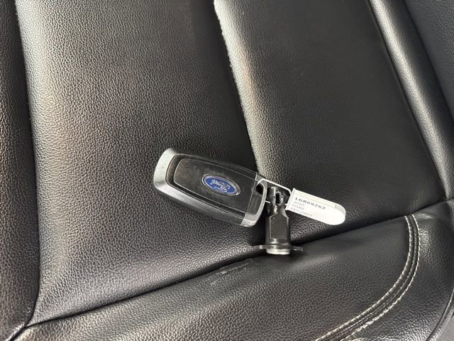 Used 2020 Ford Explorer XLT w/ Equipment Group 202A image 28