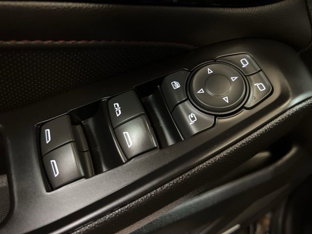 Used 2023 Chevrolet Traverse RS image 50