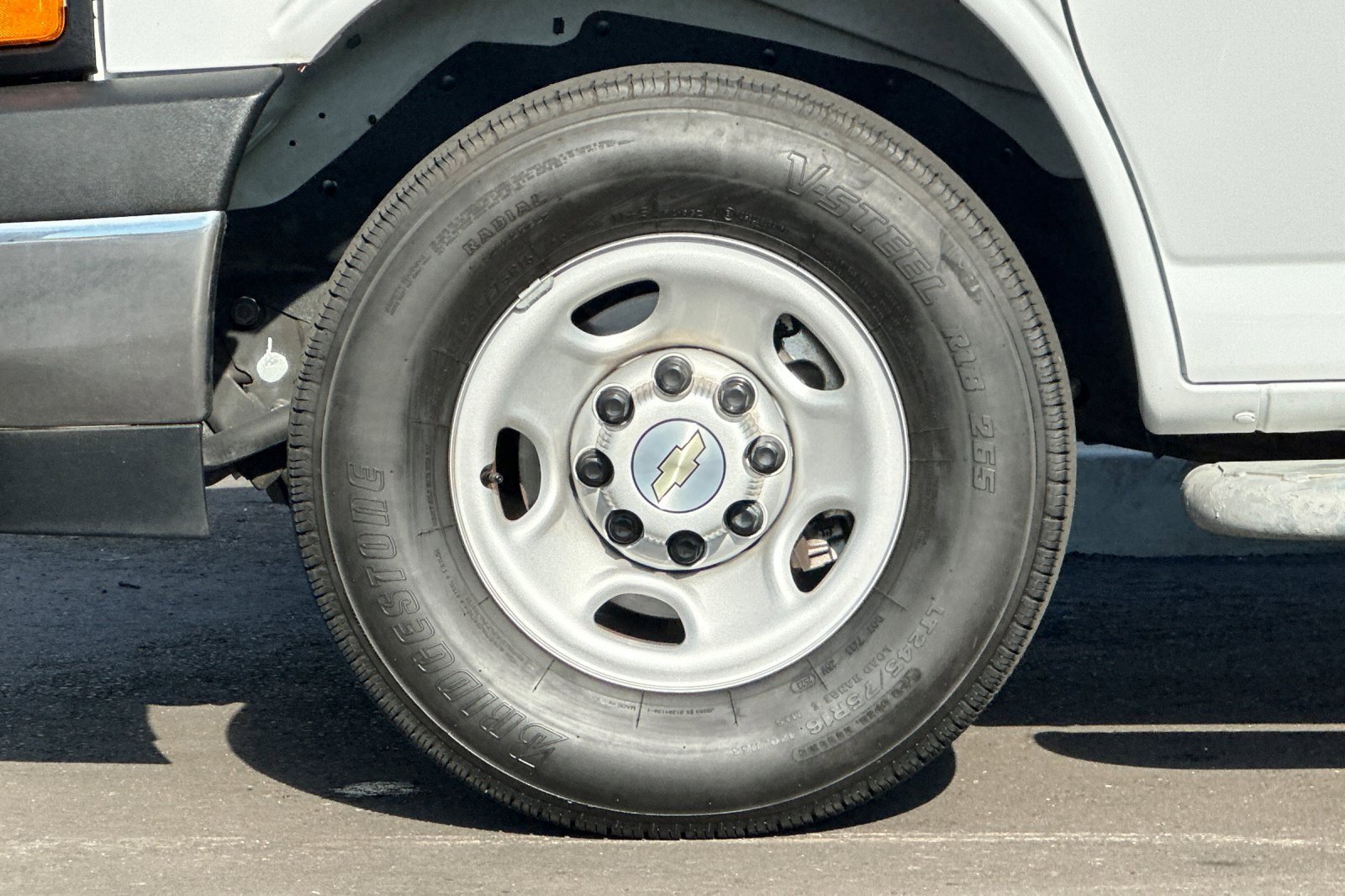 Used 2023 Chevrolet Express 2500 w/ Driver Convenience Package image 32