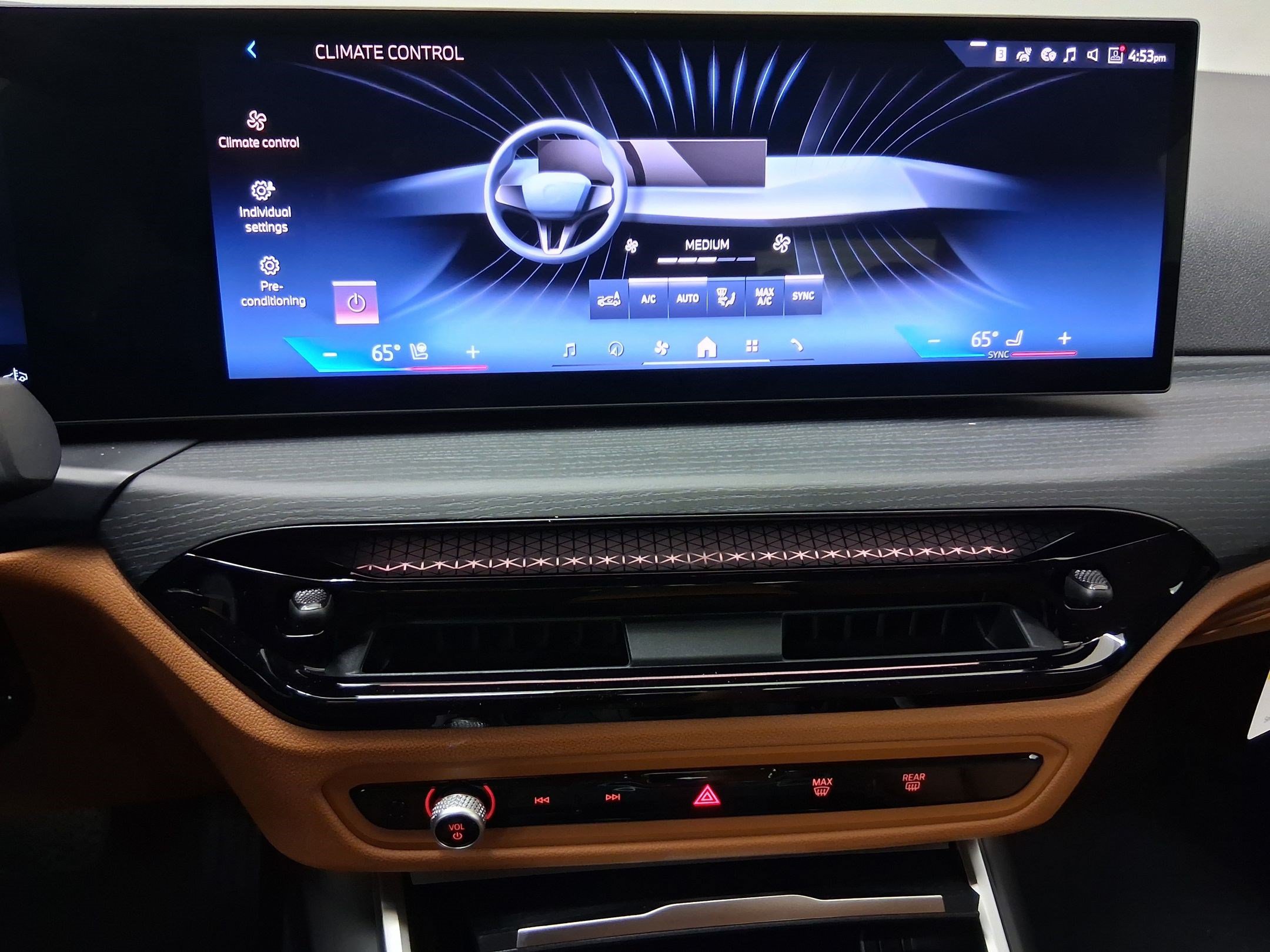 New 2026 BMW 330i Sedan w/ Convenience Package RWD image 24